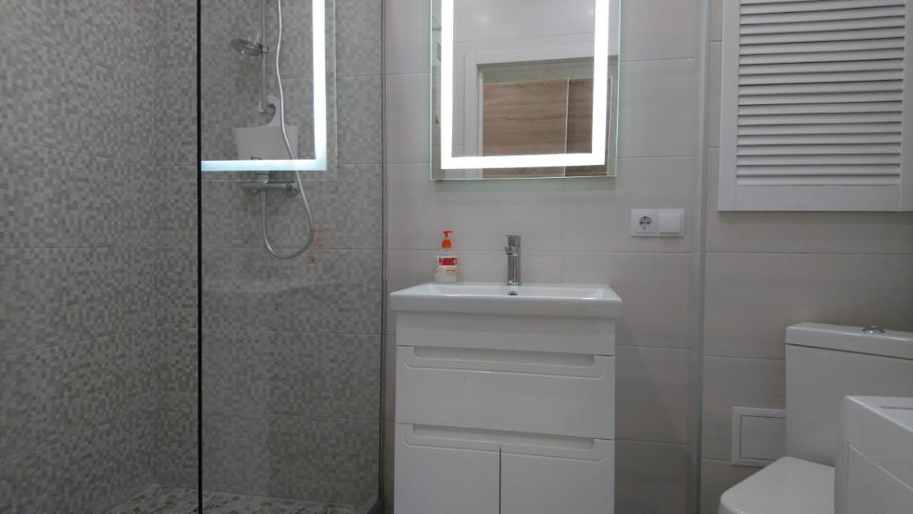 New England Deluxe Apartment Kijów Zewnętrze zdjęcie